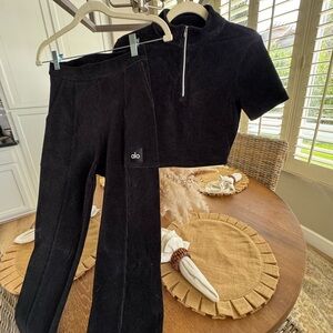 ALO MICRO CORD HIGH WAIST FLARE PANT(XS) & MICRO CORD WINTER MOCK NECK TOP(S)